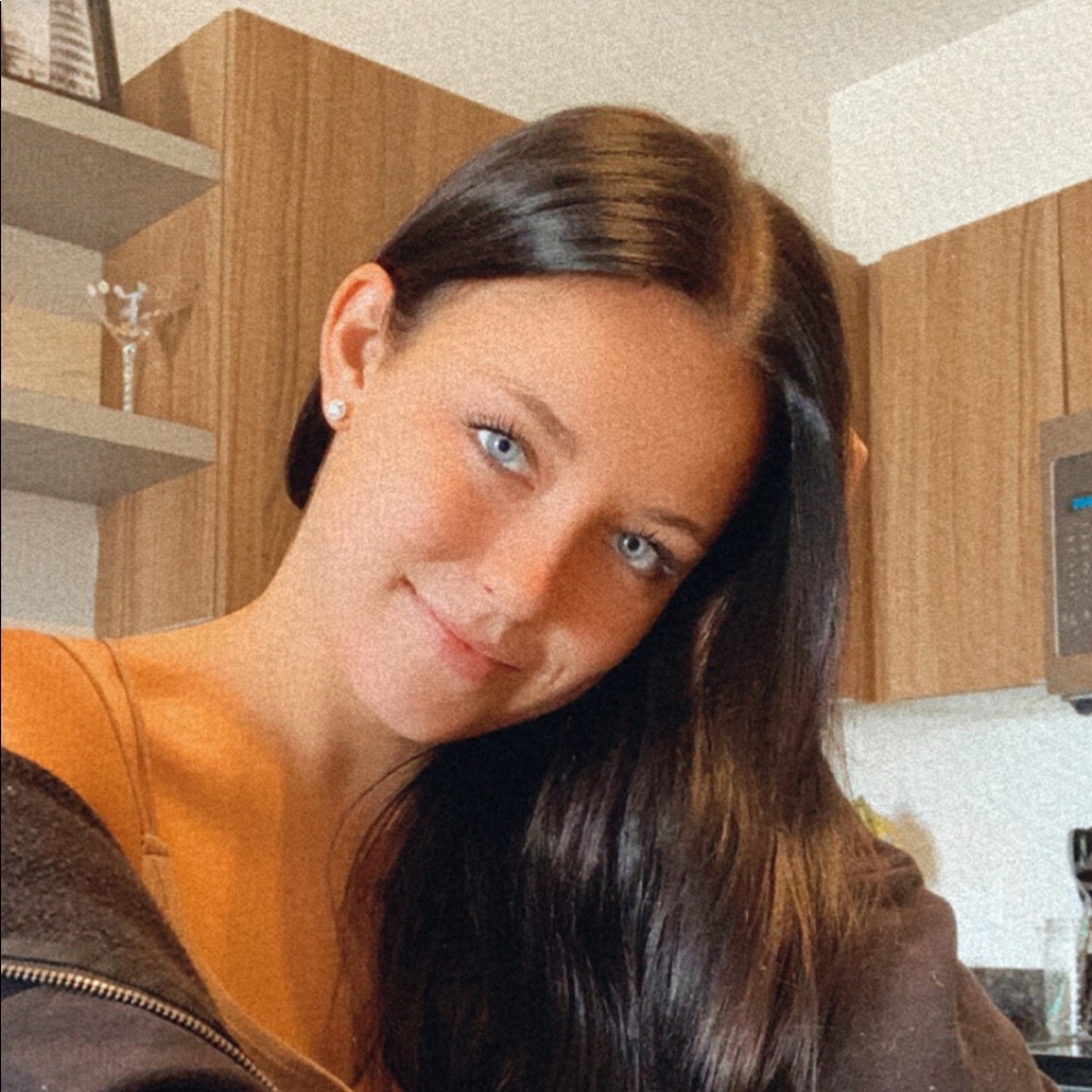 Meet your Posher, Jessica